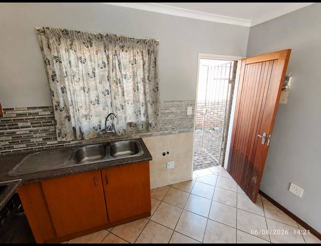 2 BEDROOM TOWNHOUSE FOR SALE IN ELARDUSPARK